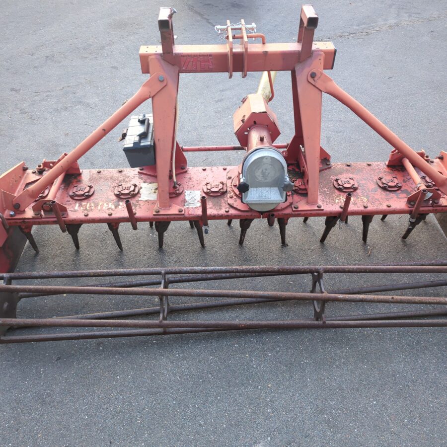 Alternative view of Lely terra 250-15