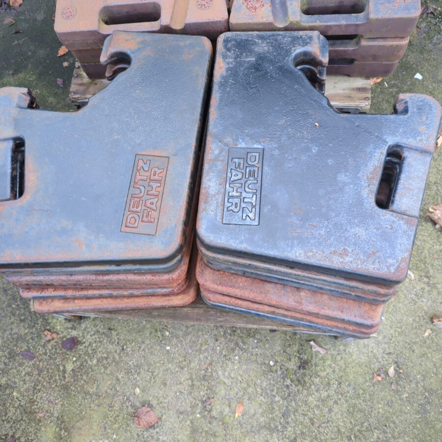 Deutzfahr front gewicht