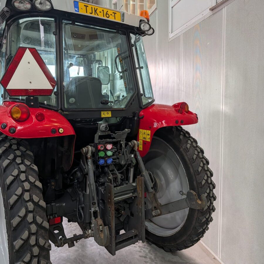 MF 5609 mechanisatiebollenstreek.nl