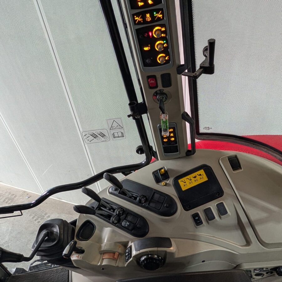 MF 5609 mechanisatiebollenstreek.nl