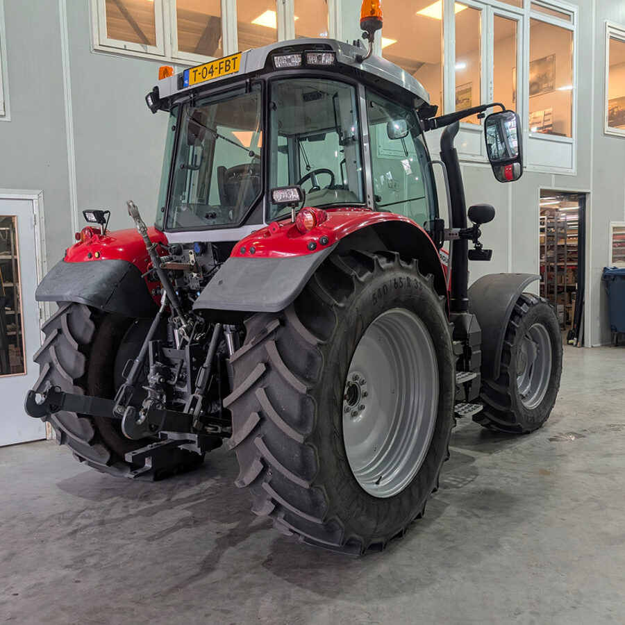 MF 5S.105 3 Mechanisatie Bollenstreek