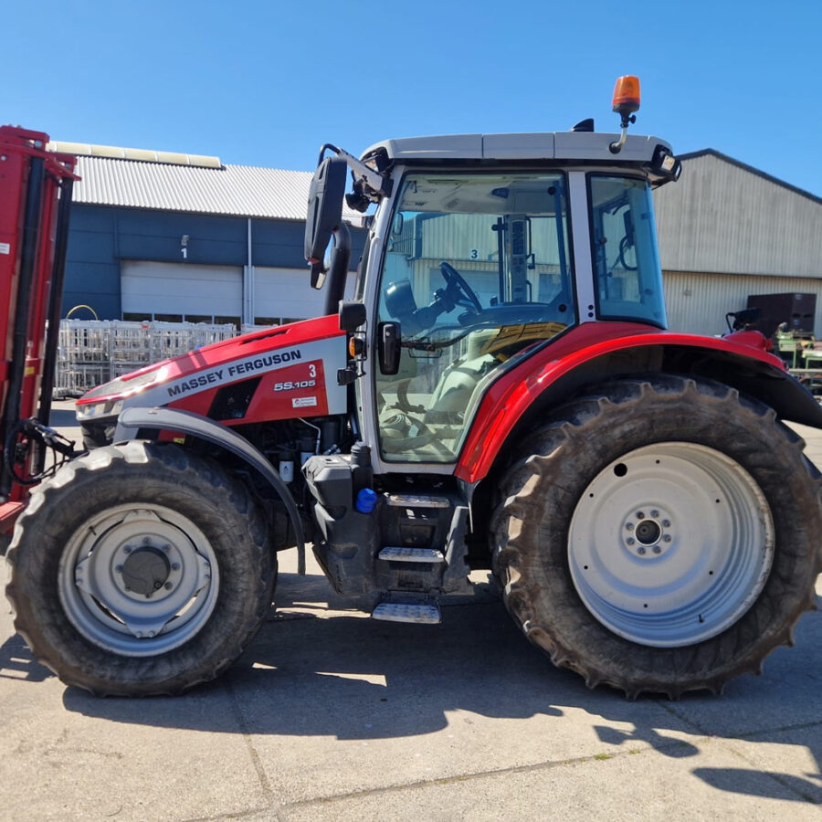 Alternative view of MF 5S.105 Dyna 4